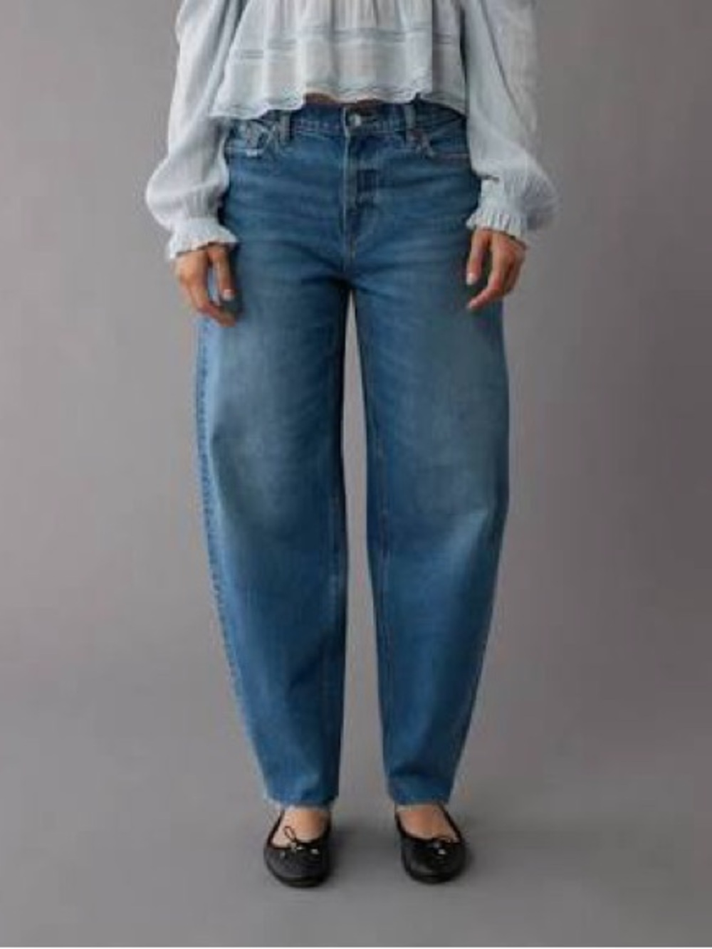 American Eagle AE Stretch Barrel Jeans 8 Light Medium Wash Curved Leg